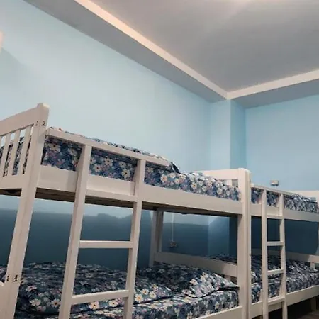 Cheap & Good By Topo Albergue